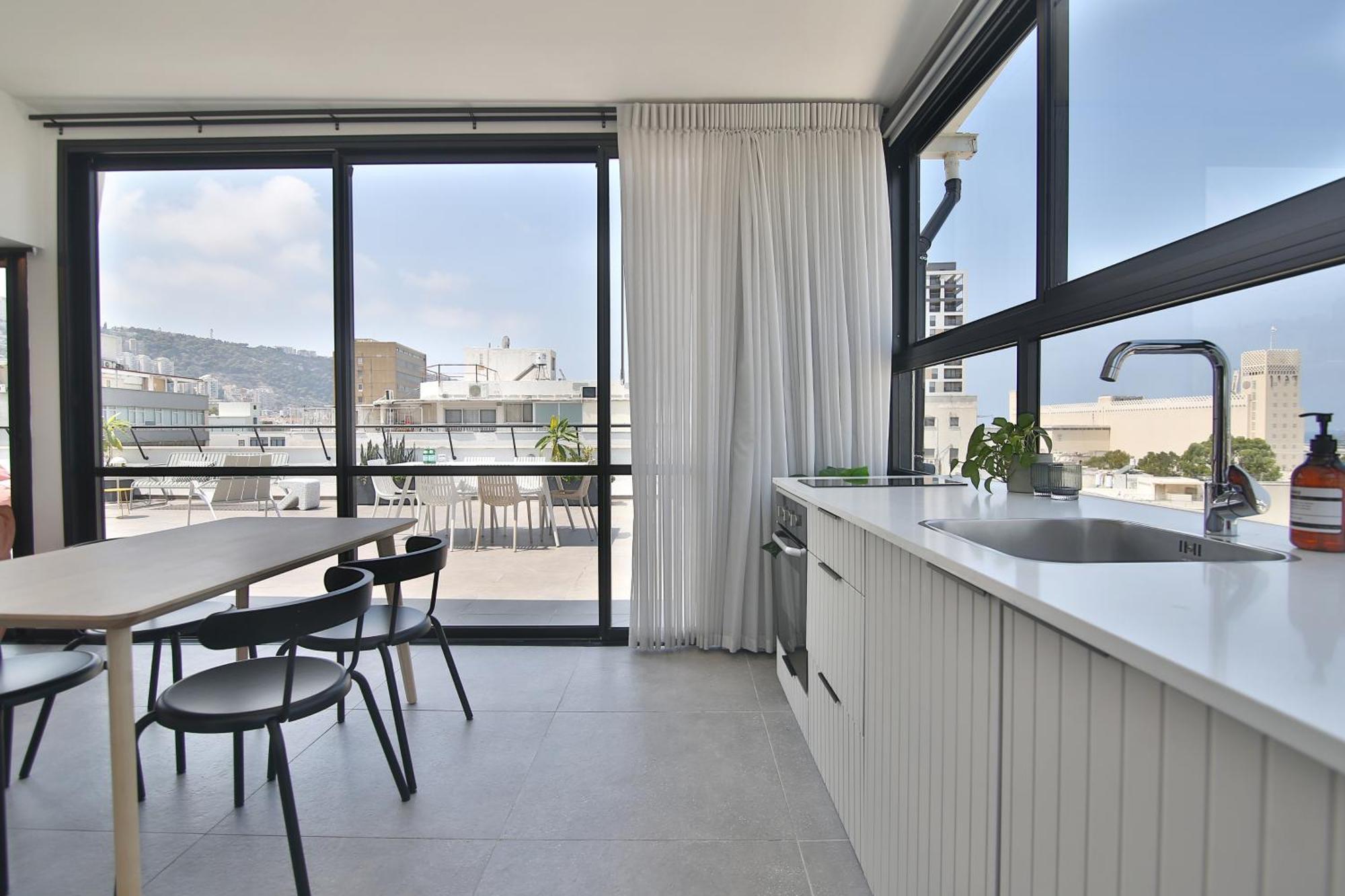 Rooftop 42 - Penthouse Χάιφα Εξωτερικό φωτογραφία